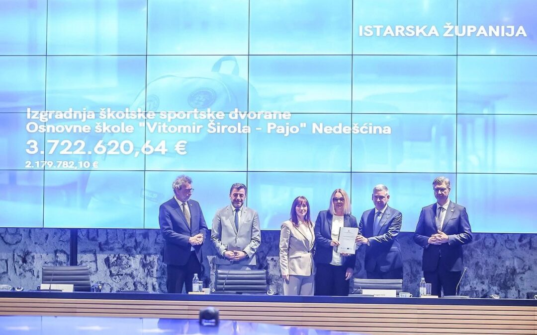Došao je i taj dan – potpisan ugovor za izgradnju školske sportske dvorane Osnovne škole „Vitomir Širola – Pajo“ Nedešćina